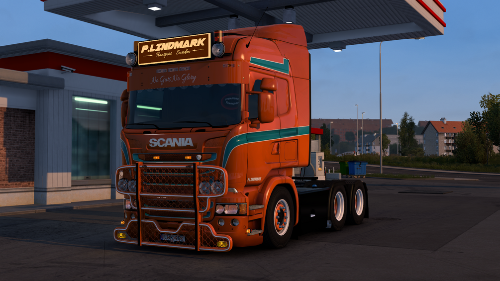 P. Lindmark by CM Customz Lucas