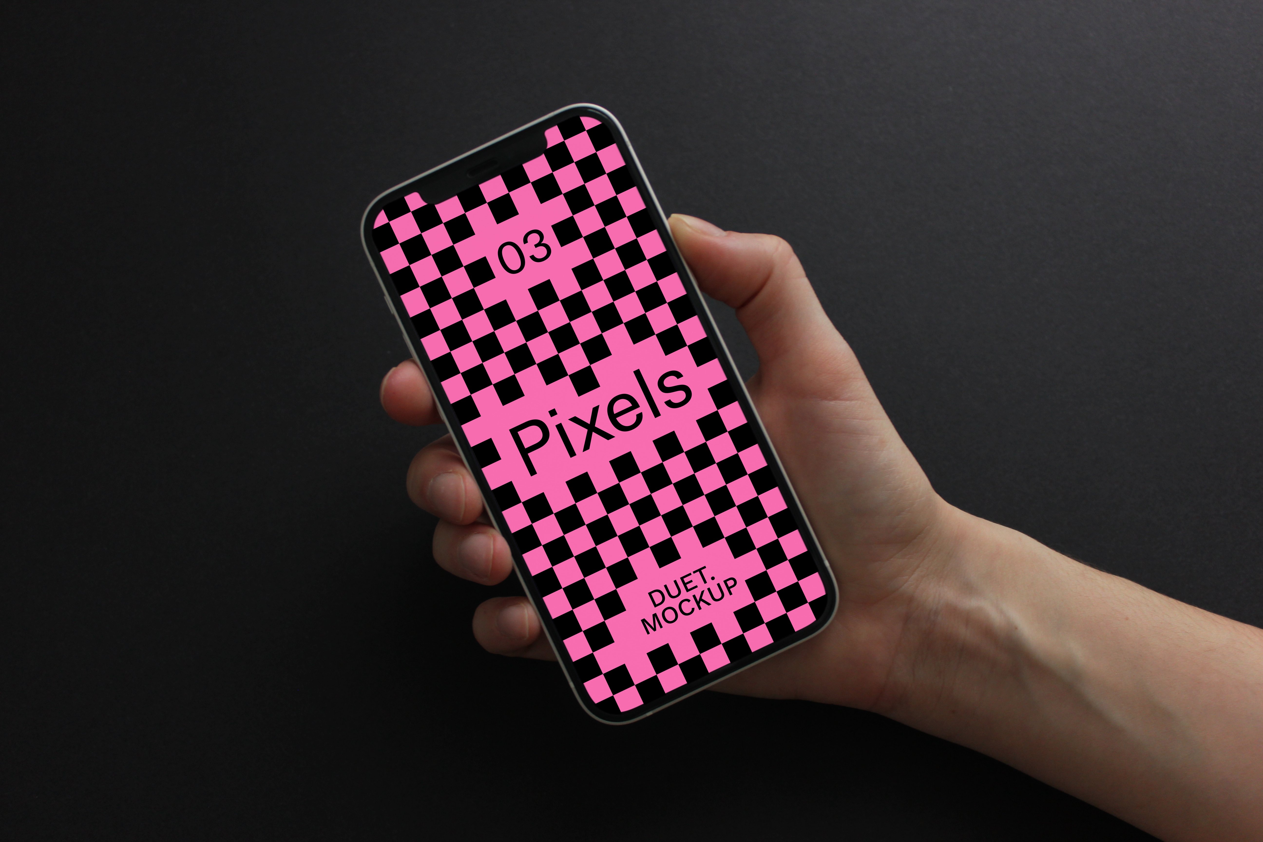 Pixels iPhone_03 Mockup FREE