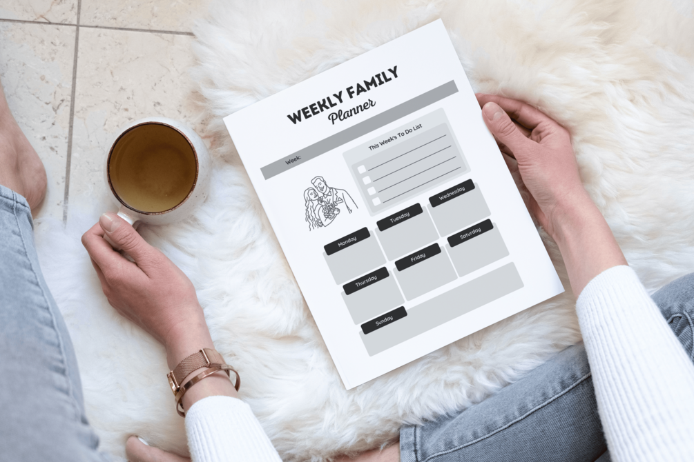 Streamline Your Family's Schedule with the Ultimate Family Planner 