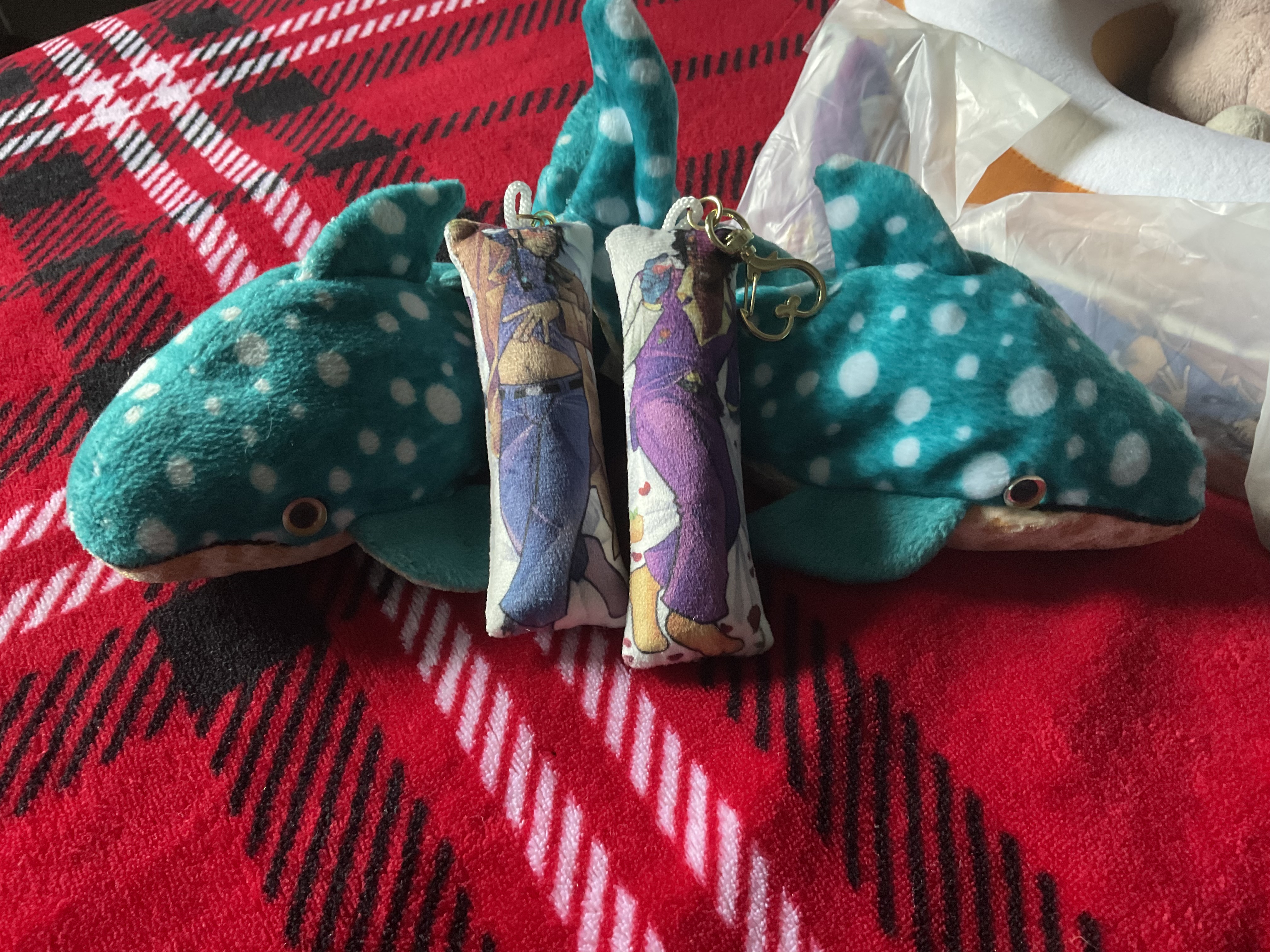 811 Leon/Accardi Body Pillows