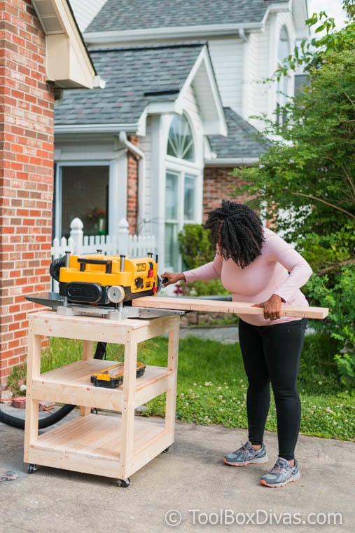 Simple DIY Planer Stand ToolBox Divas