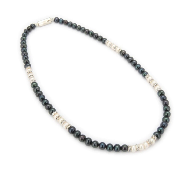 Javascript Or String