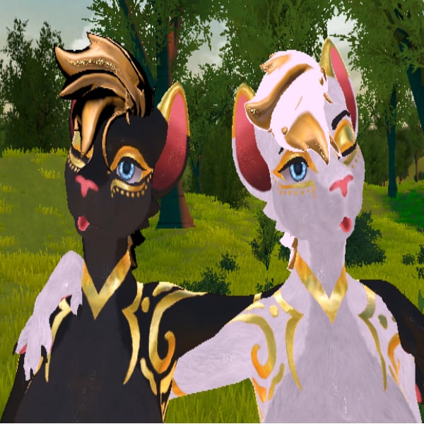 Black&Gold/White&Gold Hyenid Texture Pack by SilverVeil