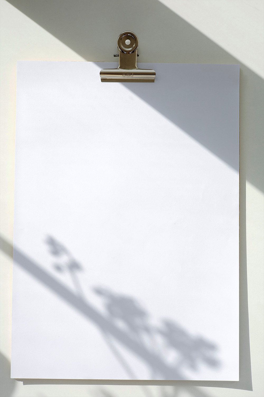 Free Poster Mockup Mo.12