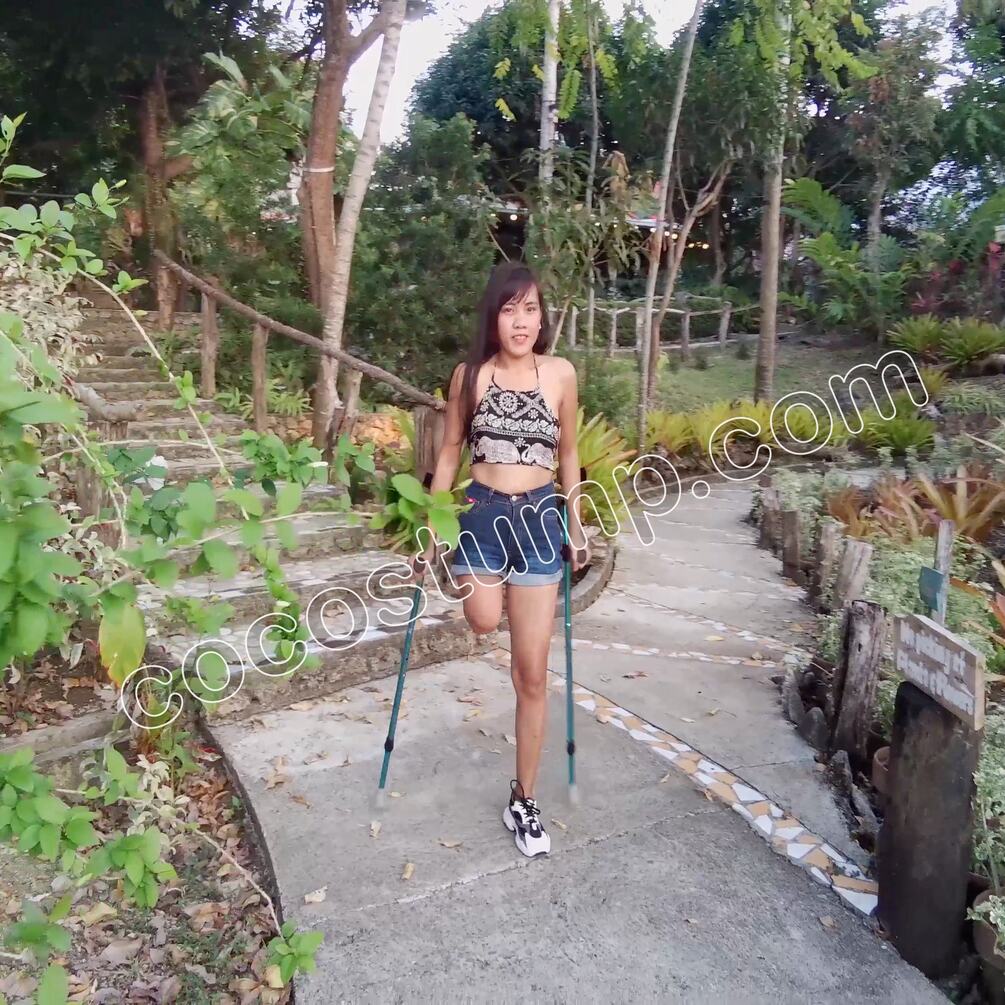 Kisha forearm crutches