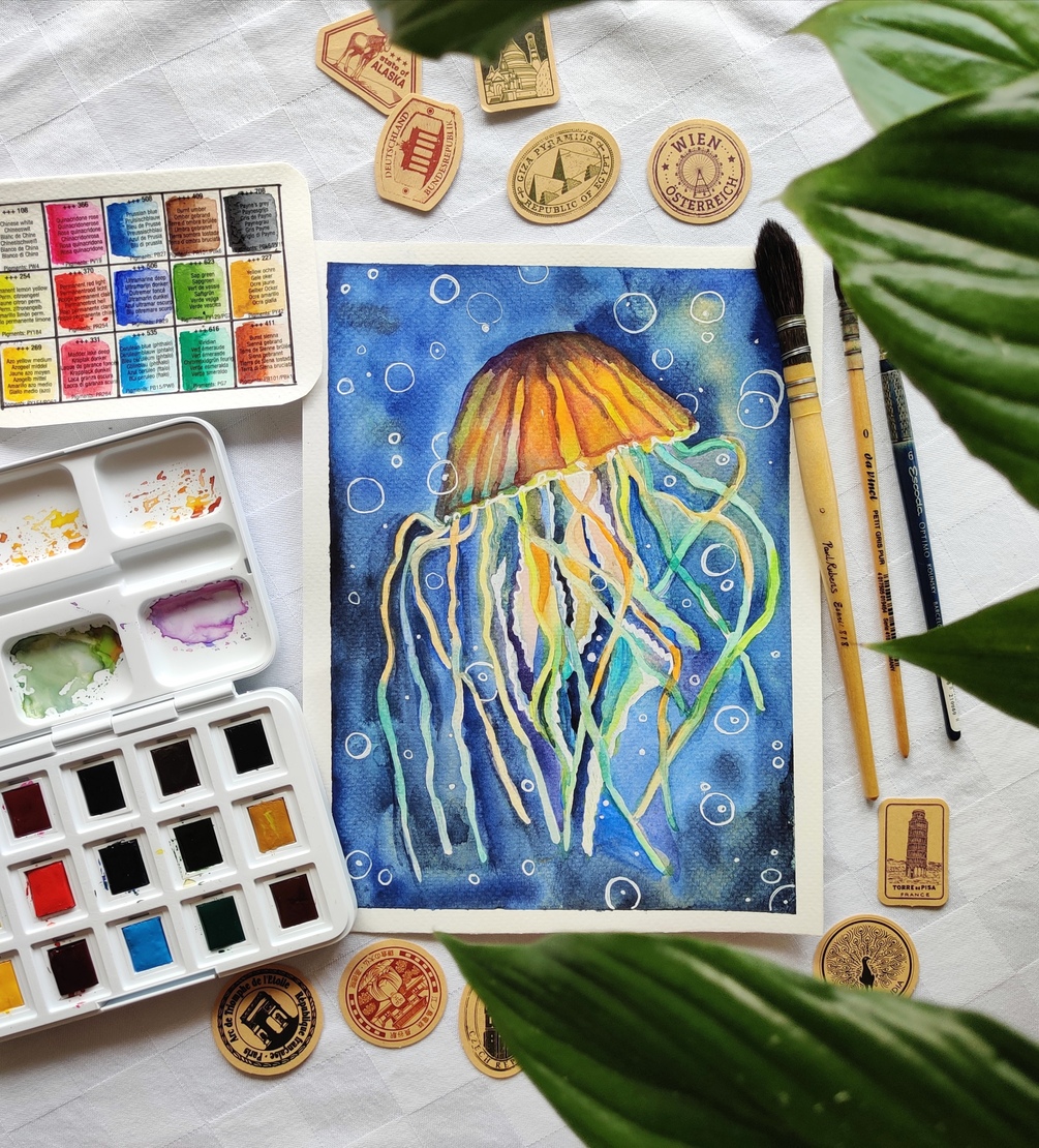 How to paint jellyfish in watercolours