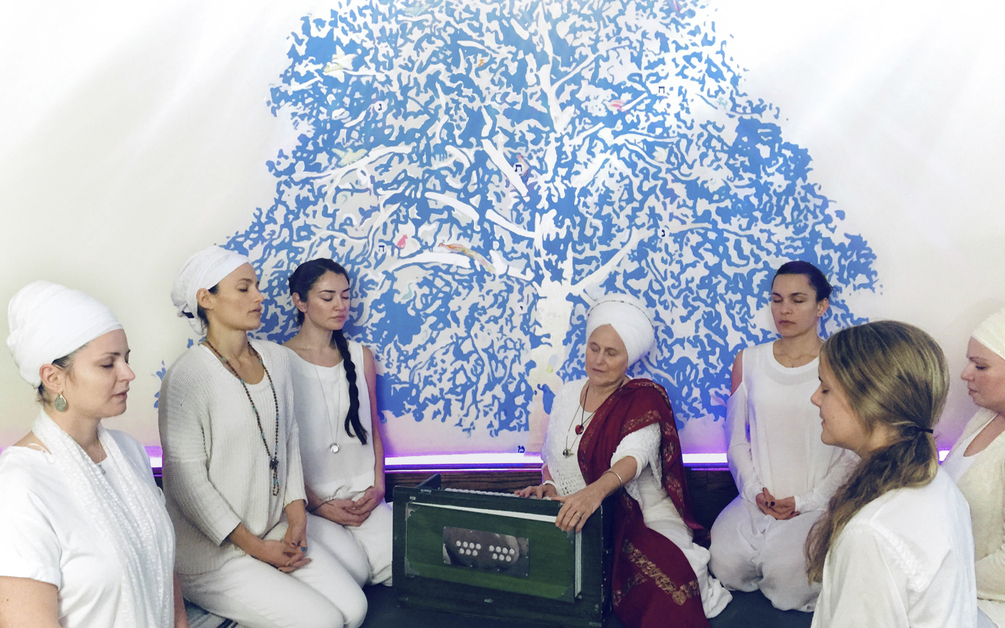 Hari Kaur Khalsa Kundalini Chakra Course A Creative Meditative