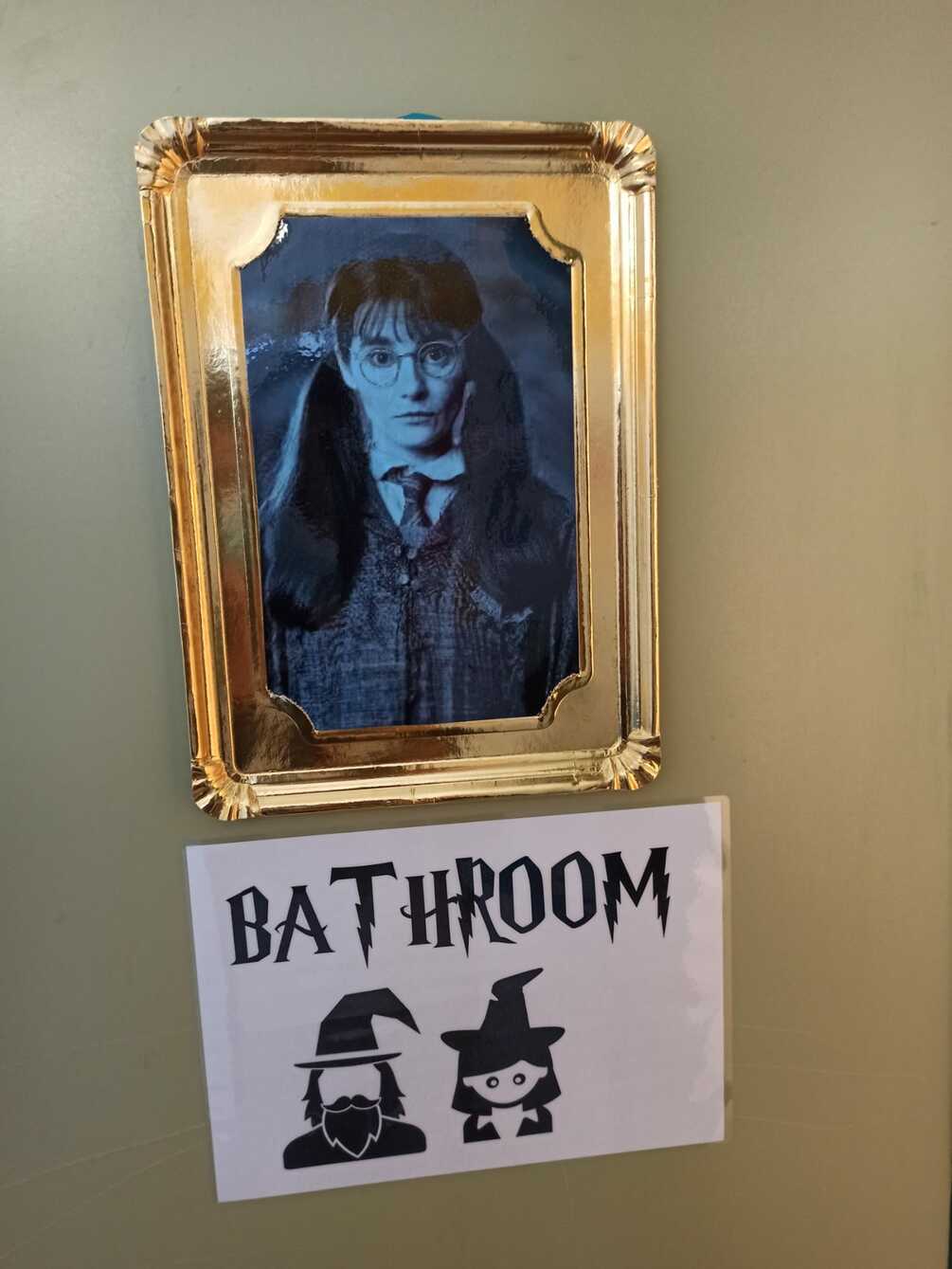 decoraci-n-ba-o-myrtle-la-llorona