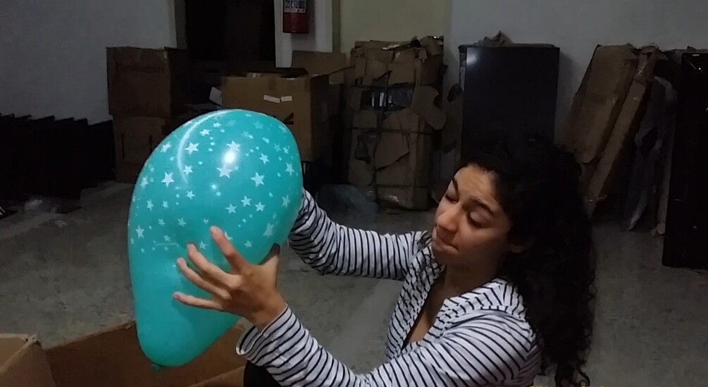 MDBS 0081 Kim Squeezing & Nail Popping in the Storage Room