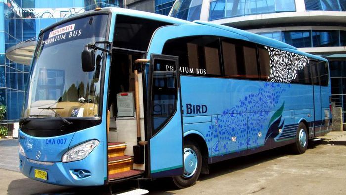 Premium Coach: Menggugat Standar Pariwisata Sumatera Barat dengan Armada Mewah